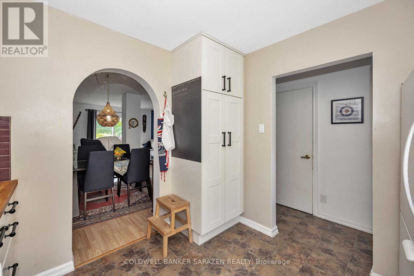 1461 Perez Crescent, Ottawa, Ontario  K1J 8V3 - Photo 11 - X12168012