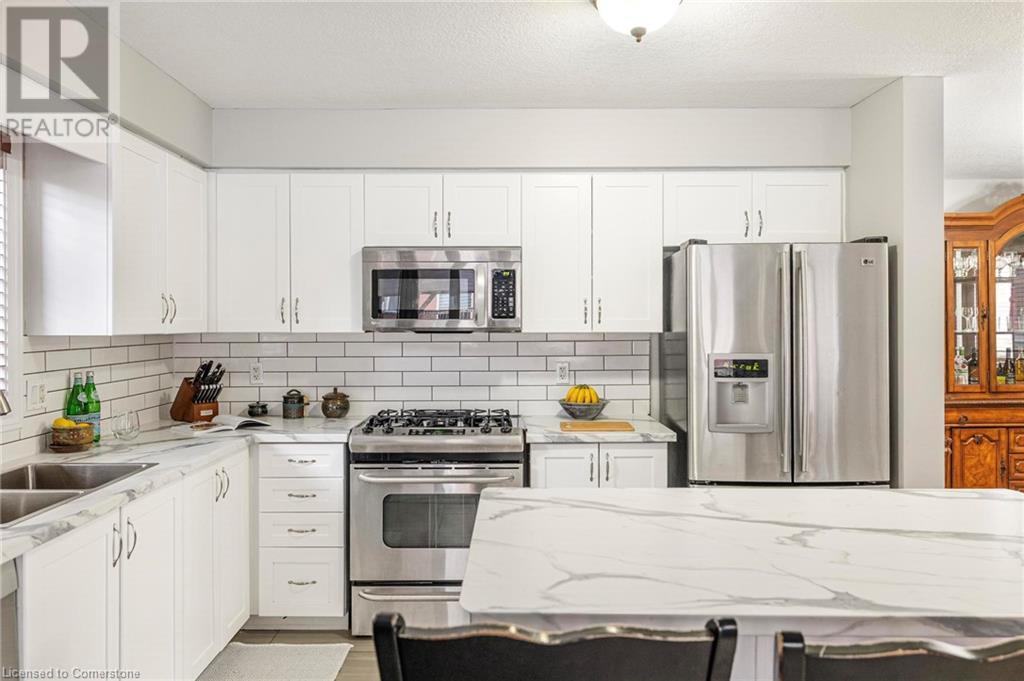 345 Thomas Slee Drive, Kitchener, Ontario  N2P 2X5 - Photo 15 - 40732802
