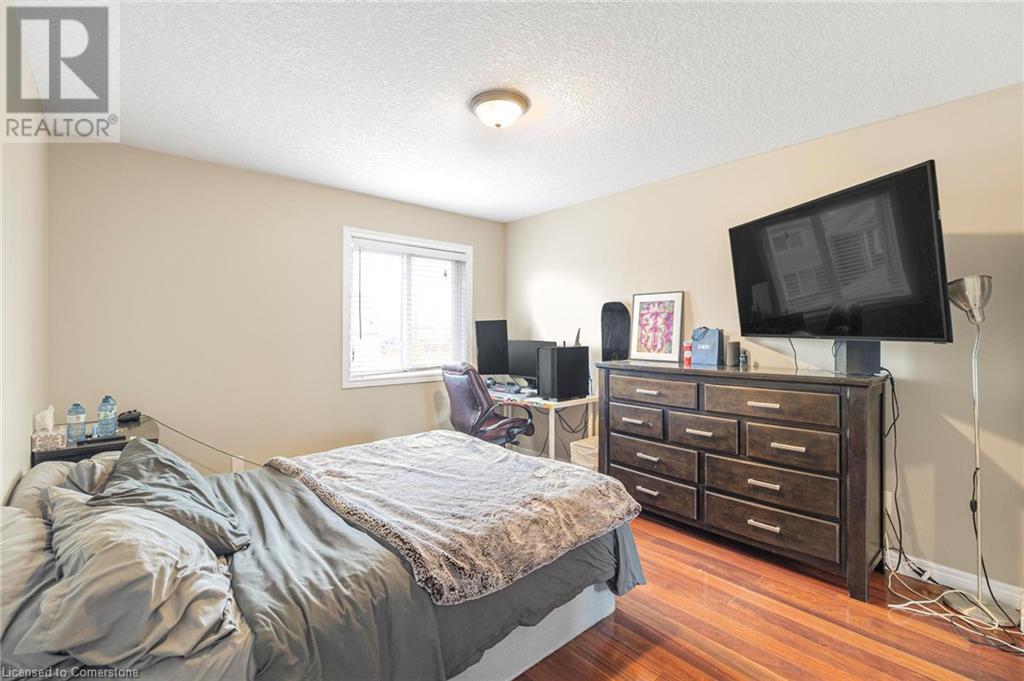345 Thomas Slee Drive, Kitchener, Ontario  N2P 2X5 - Photo 22 - 40732802