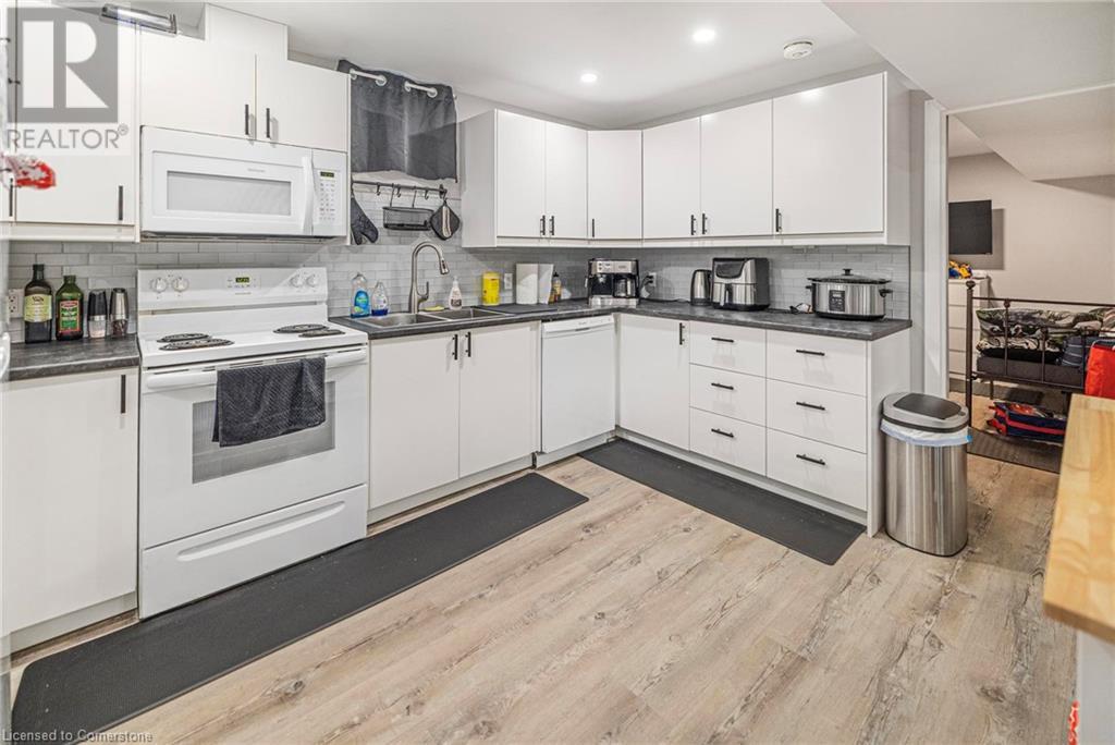 345 Thomas Slee Drive, Kitchener, Ontario  N2P 2X5 - Photo 31 - 40732802