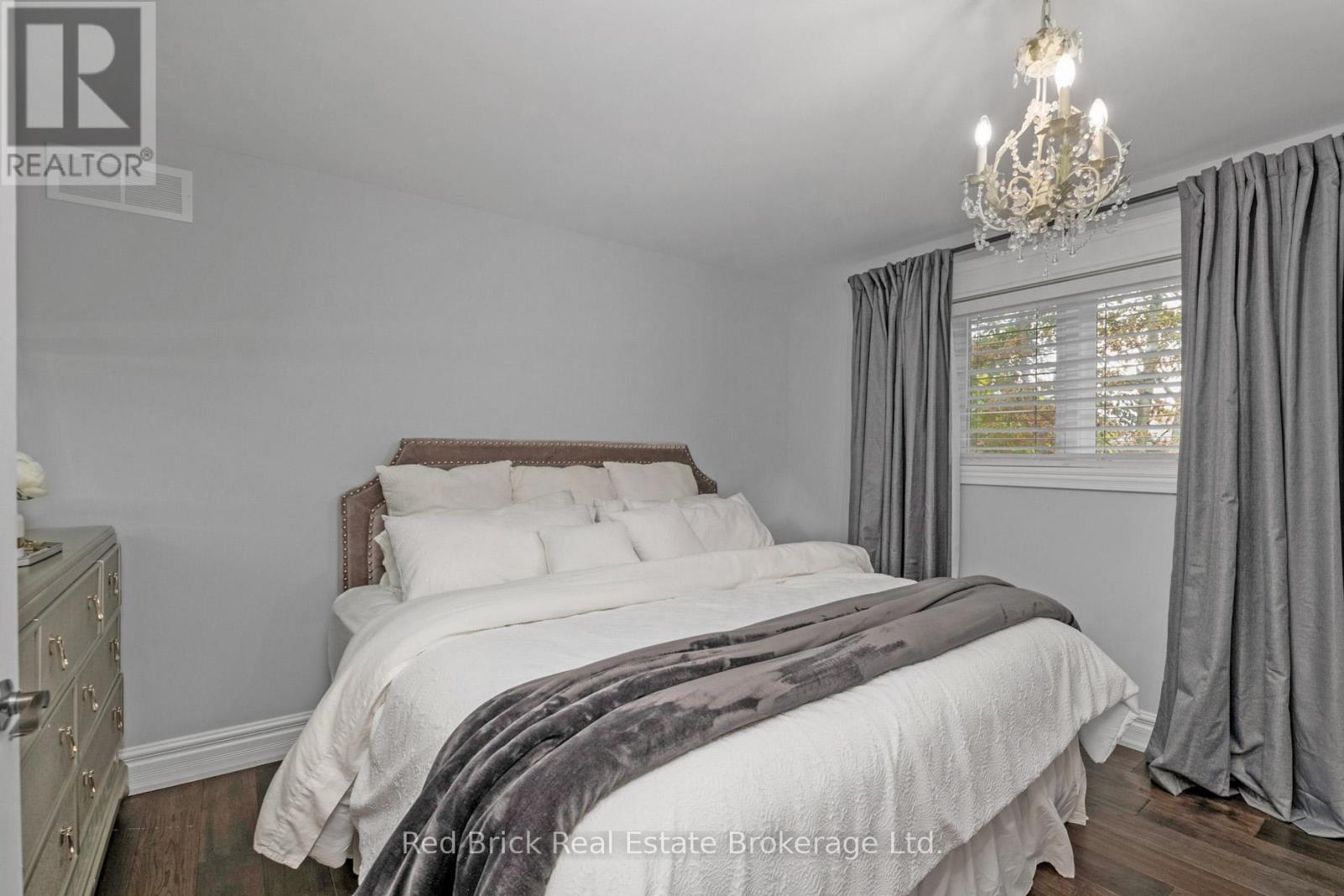 435 Country Club Drive, Windsor, Ontario  N9G 3G9 - Photo 33 - X12168030