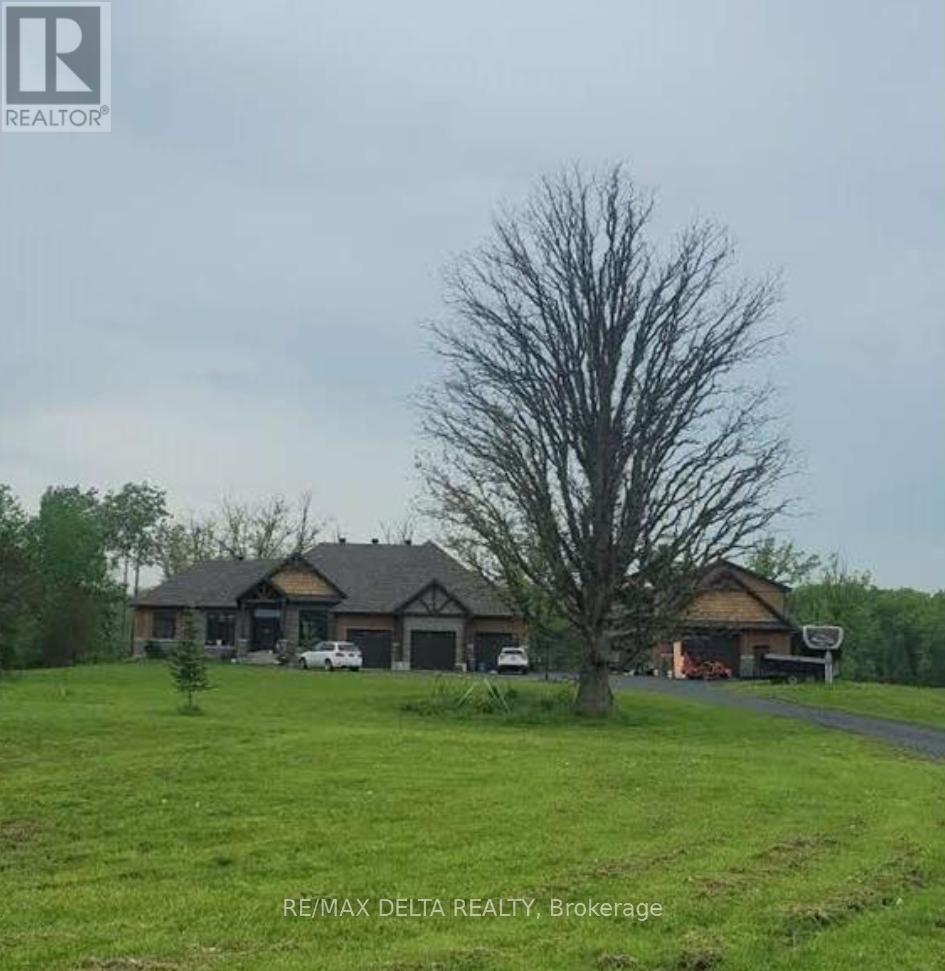 2541 Principale Street, Alfred And Plantagenet, Ontario  K0A 3K0 - Photo 2 - X12168025