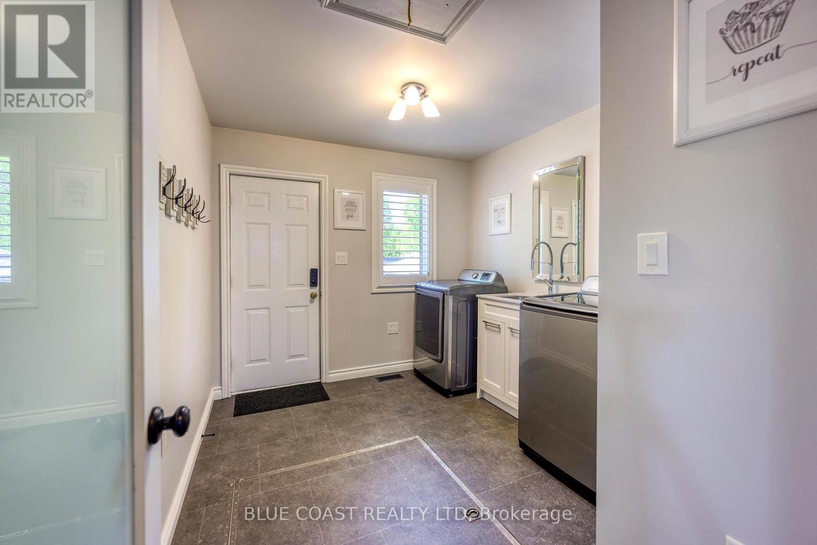 2019 Green Street, Sarnia, Ontario  N0N 1C0 - Photo 39 - X12166661