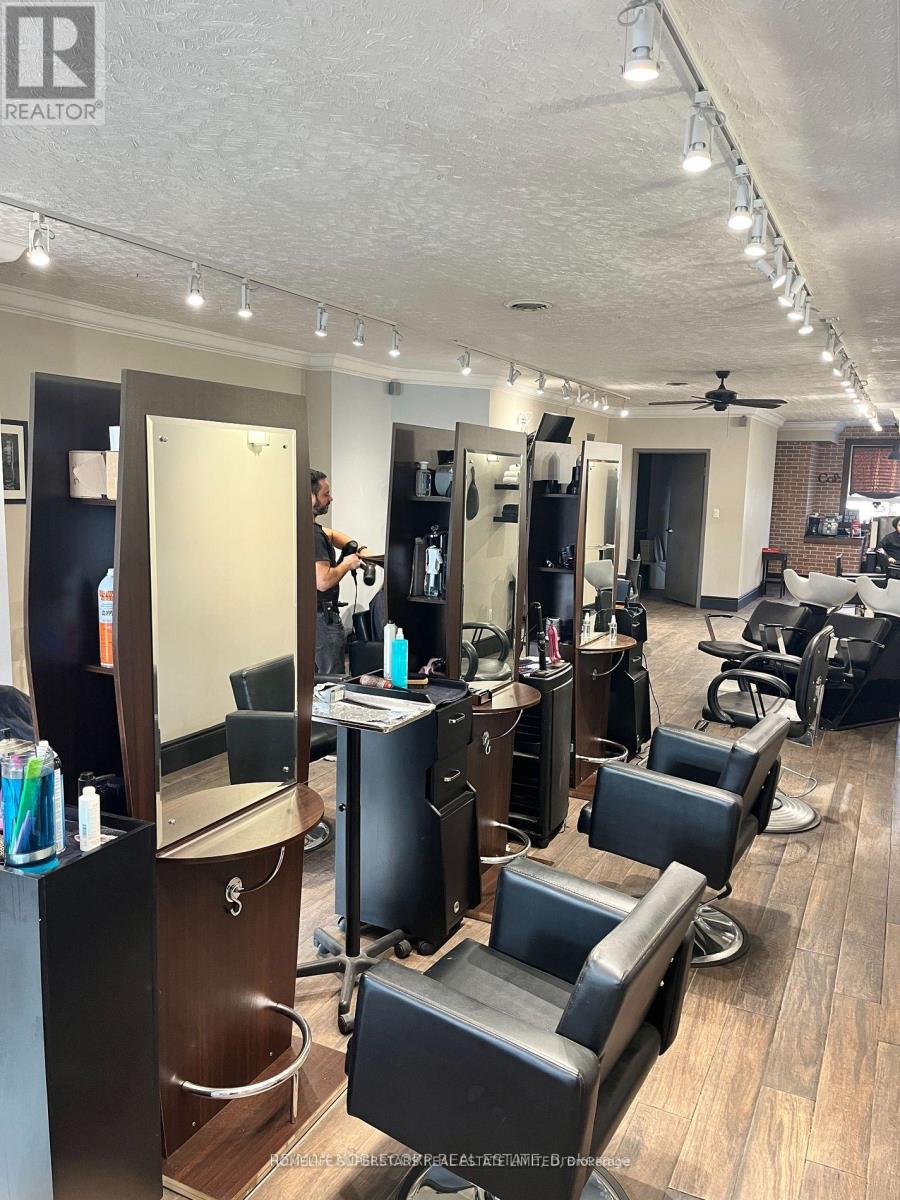 734 Wilson Avenue, Toronto, Ontario  M3K 1E2 - Photo 10 - W12168027