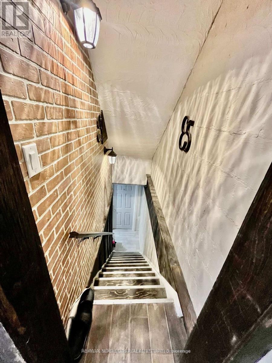 734 Wilson Avenue, Toronto, Ontario  M3K 1E2 - Photo 8 - W12168027