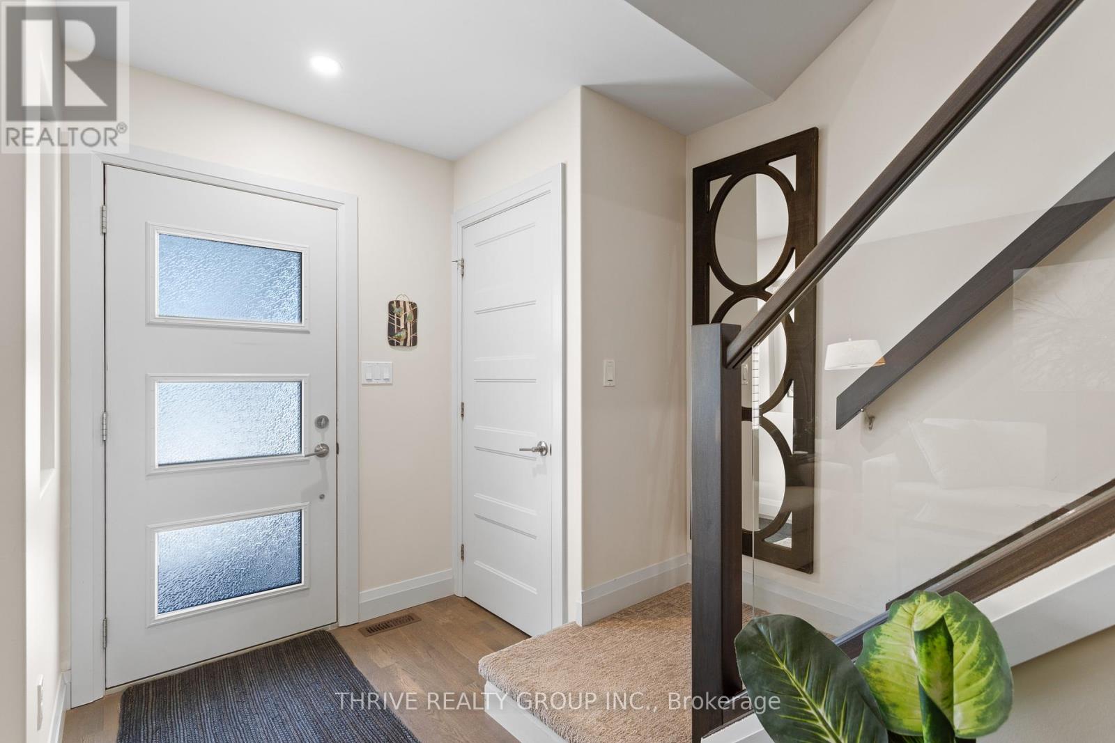 5 - 727 Apricot Drive, London South, Ontario  N6K 5A7 - Photo 6 - X12168073
