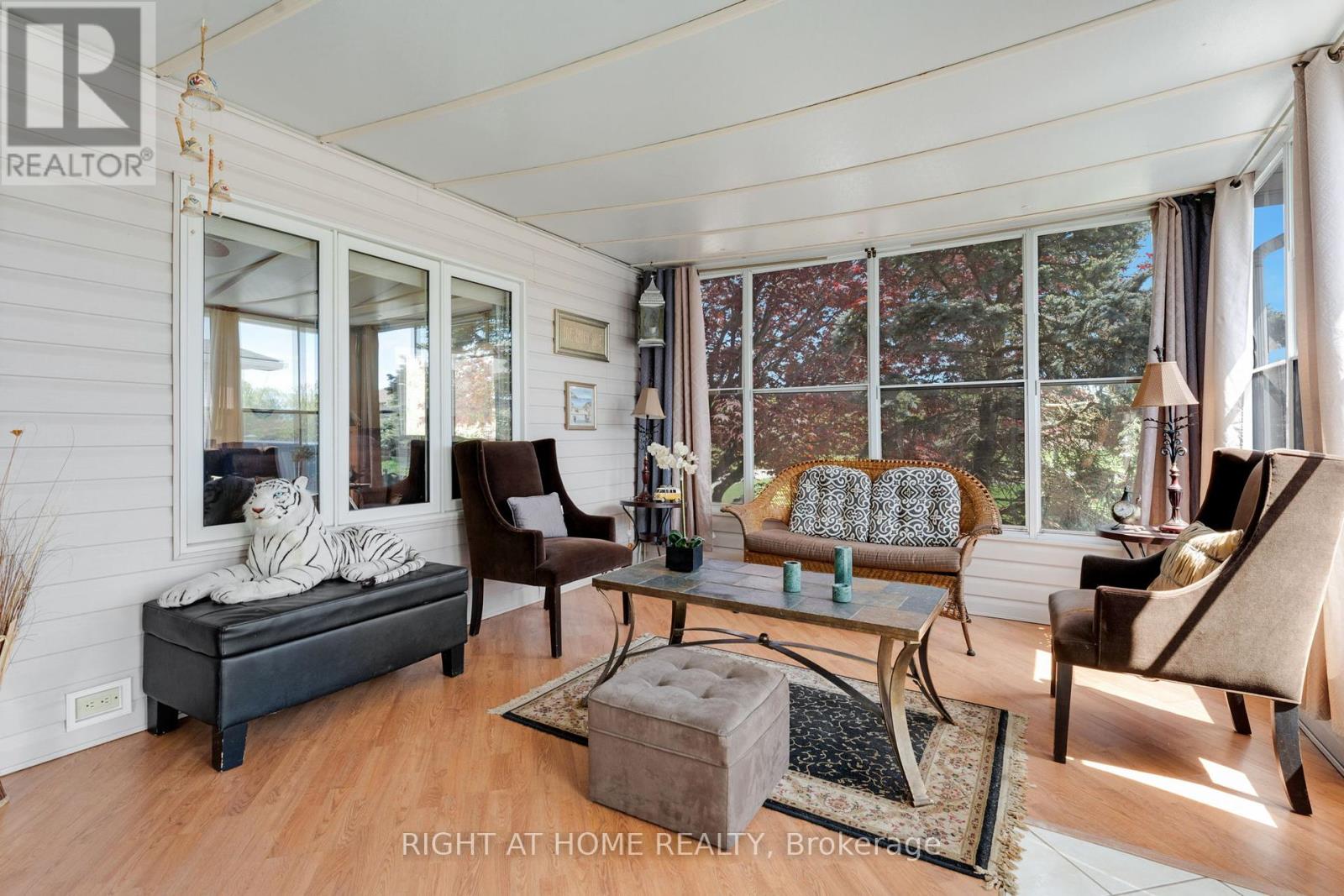 Property at 8 - 3033 TOWNLINE ROAD image 5