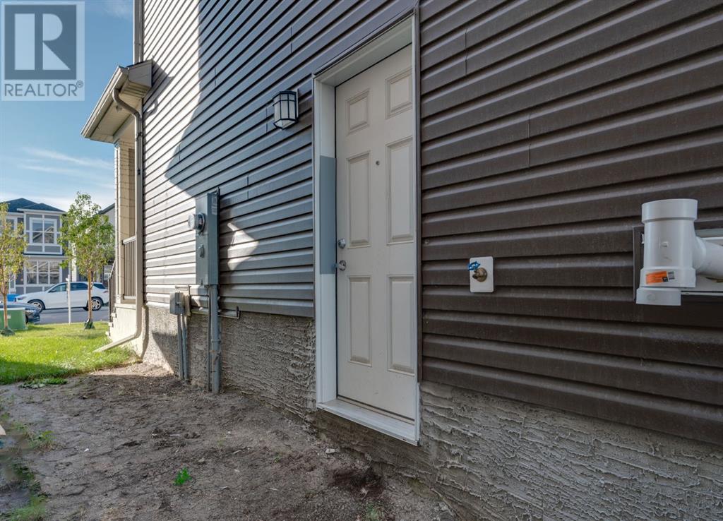 28 Savanna Link Ne, Calgary, Alberta  T3J 2H3 - Photo 2 - A2223172