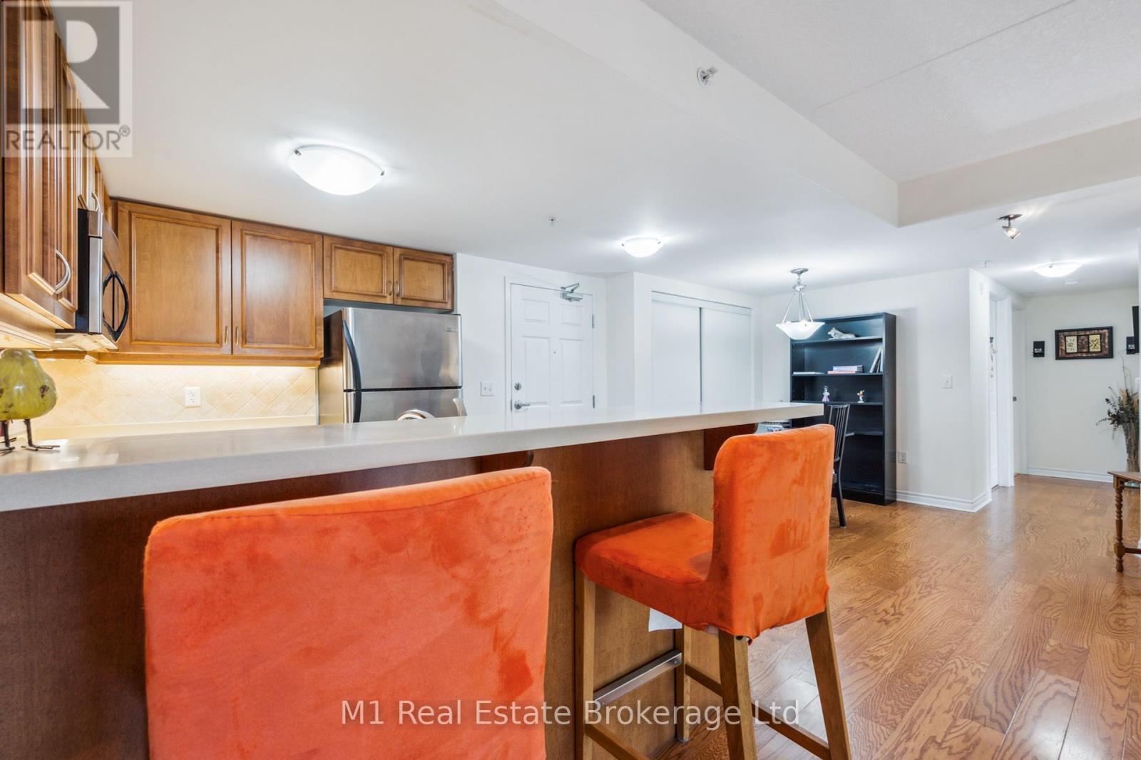 105 - 19 Waterford Drive, Guelph, Ontario  N1L 0G8 - Photo 11 - X12168033