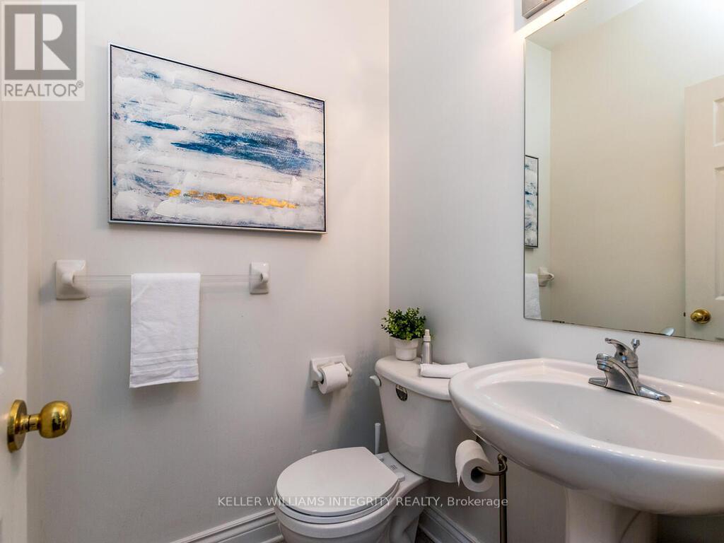 72 Castle Glen Crescent, Ottawa, Ontario  K2L 4H1 - Photo 24 - X12168040