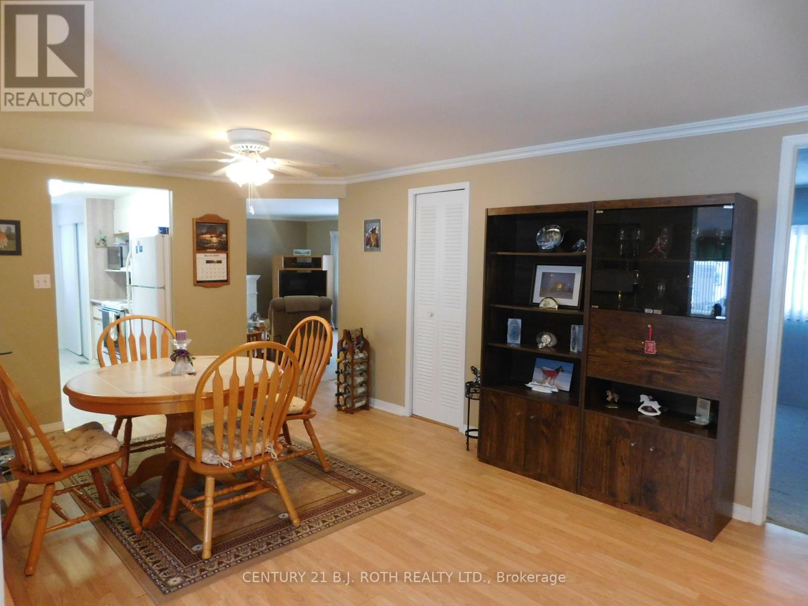 2 Mimosa Drive, Innisfil, Ontario  L9S 1R2 - Photo 21 - N12168037