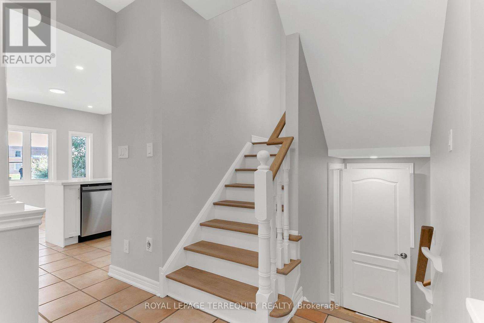 Property at 93 SILVERADO TRAIL image 5