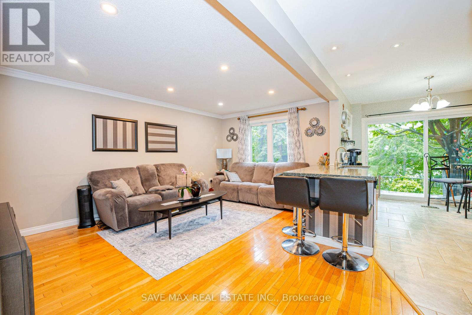 62 Laurelcrest Street, Brampton, Ontario  L6S 5W3 - Photo 9 - W12168057