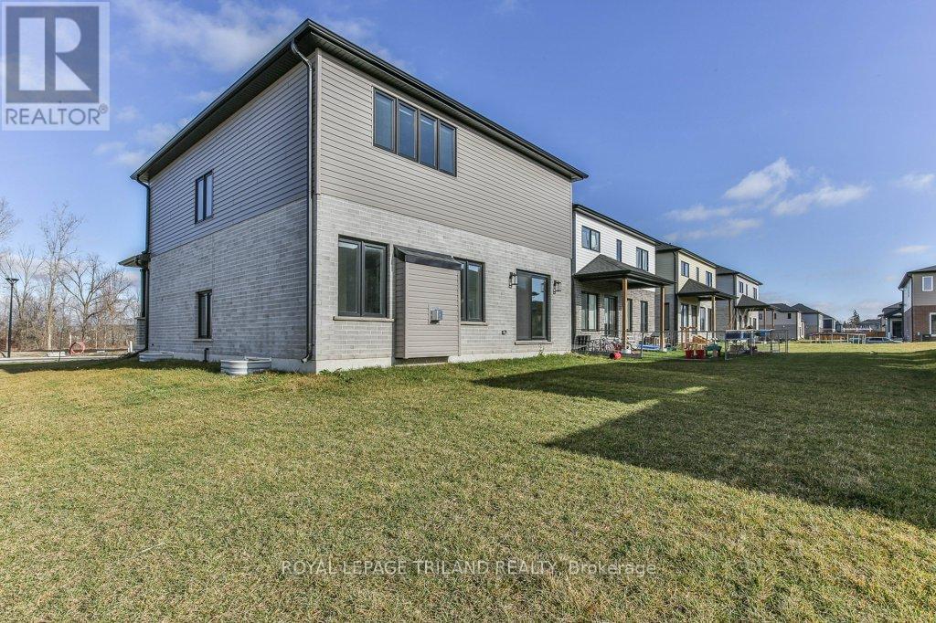 83 Greene Street, South Huron, Ontario  N0M 1S2 - Photo 36 - X12168087