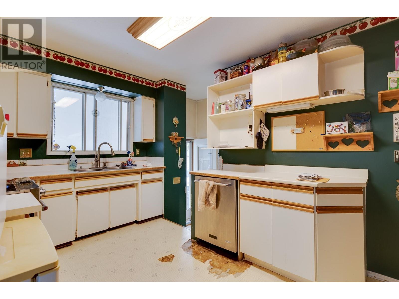 Property at 387 MULLETT CRESCENT image 4