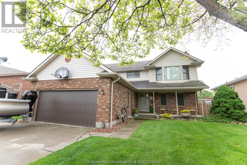 Property at 30 ORANGEWOOD BOULEVARD image 4