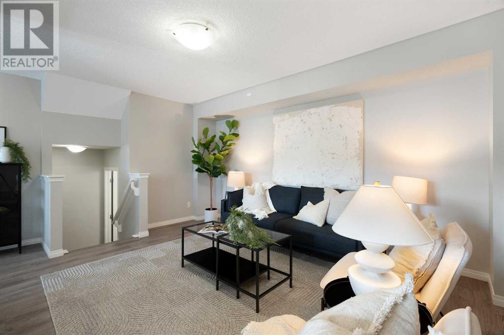 350 Hillcrest Square Sw, Airdrie, Alberta  T4B 4H8 - Photo 7 - A2214958