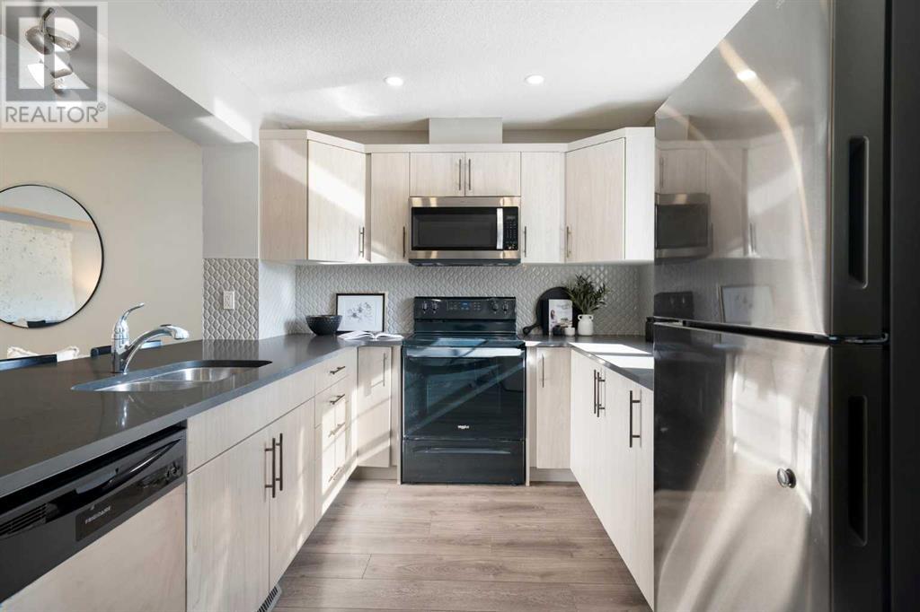 350 Hillcrest Square Sw, Airdrie, Alberta  T4B 4H8 - Photo 12 - A2214958