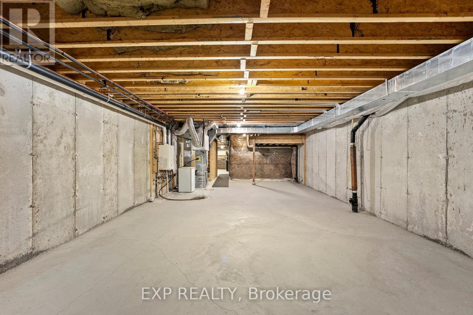 55 Walter Proctor Road, East Gwillimbury, Ontario  L9N 0P1 - Photo 34 - N12168101