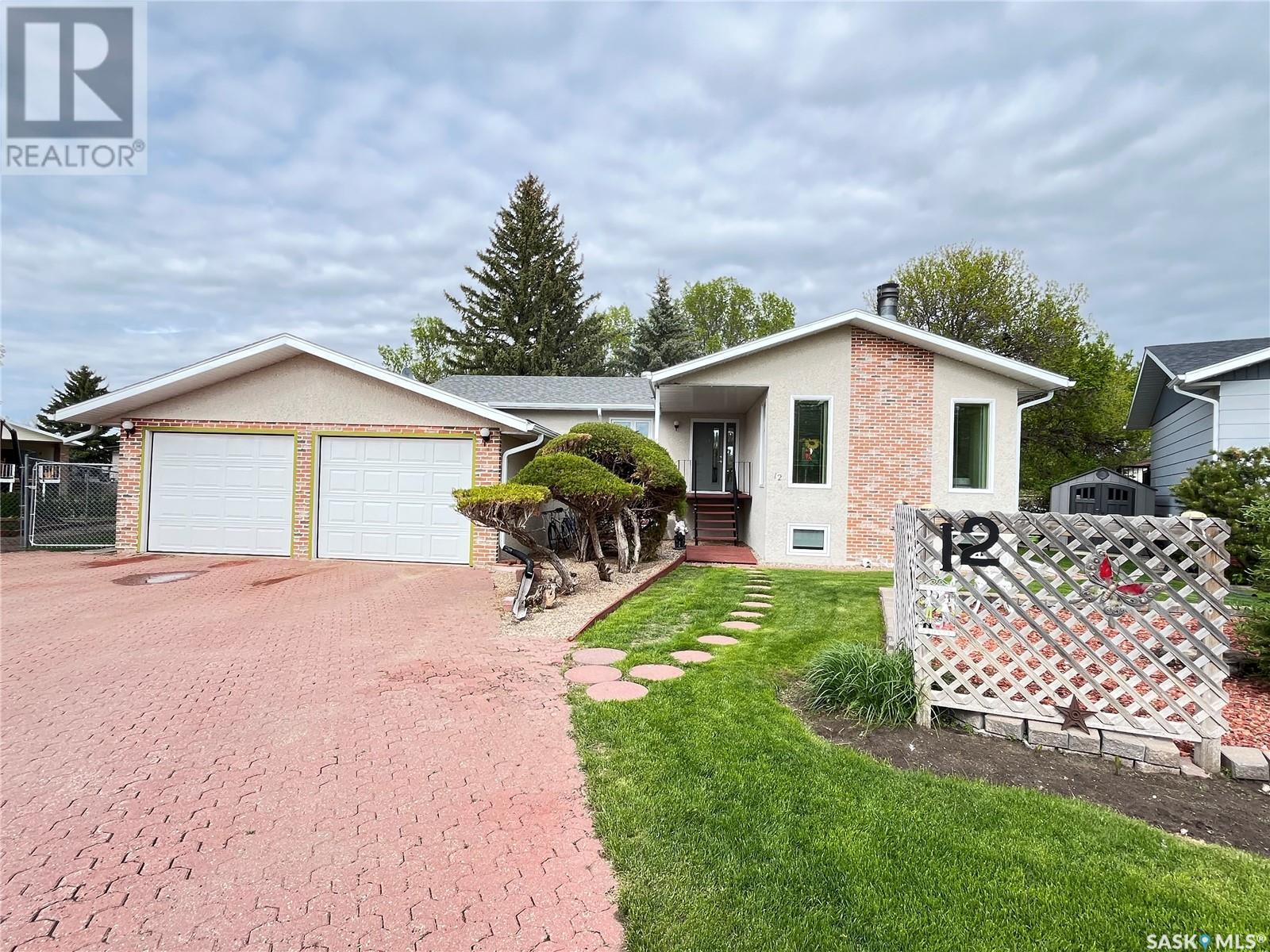 12 Chinook PLACE, Maple Creek, Saskatchewan