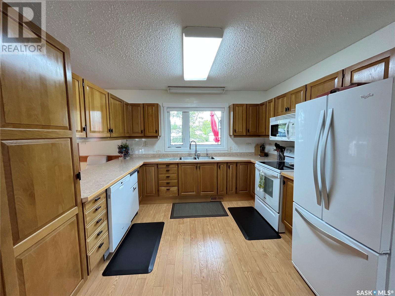 12 Chinook Place, Maple Creek, Saskatchewan  S0N 1N0 - Photo 13 - SK006745