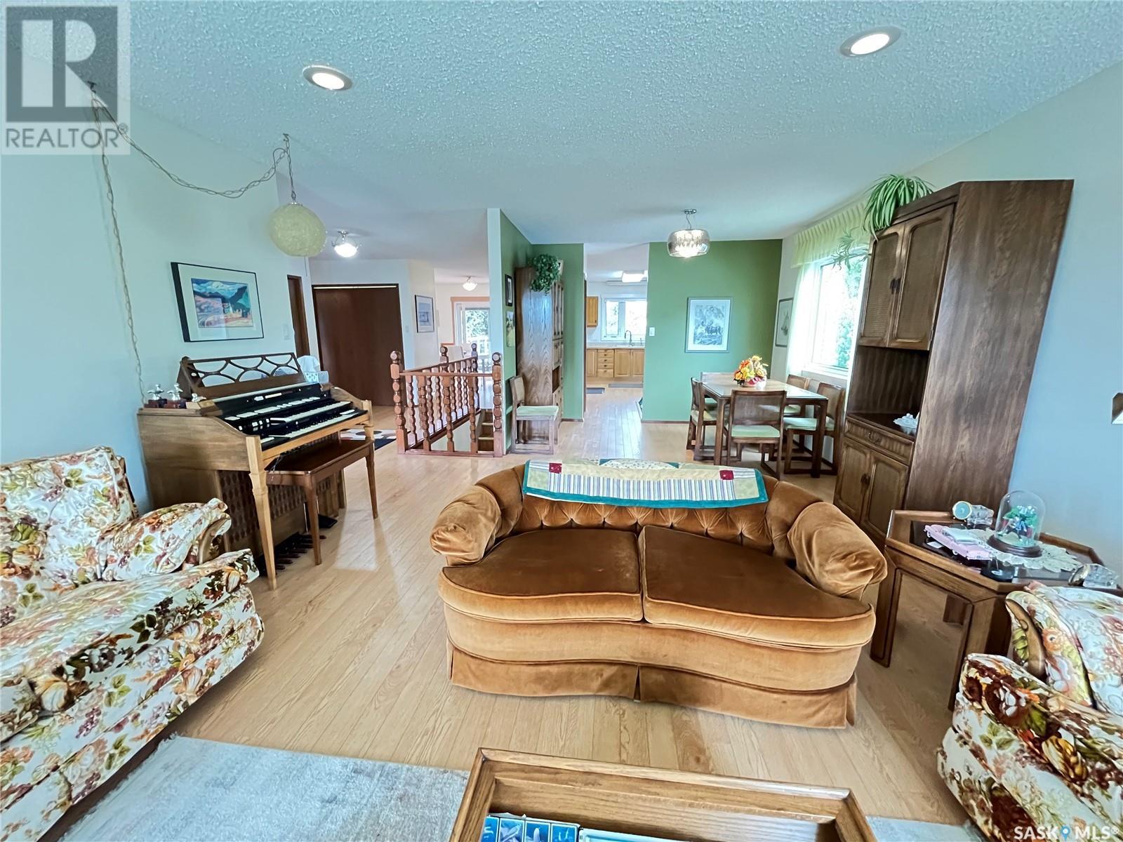 12 Chinook Place, Maple Creek, Saskatchewan  S0N 1N0 - Photo 22 - SK006745