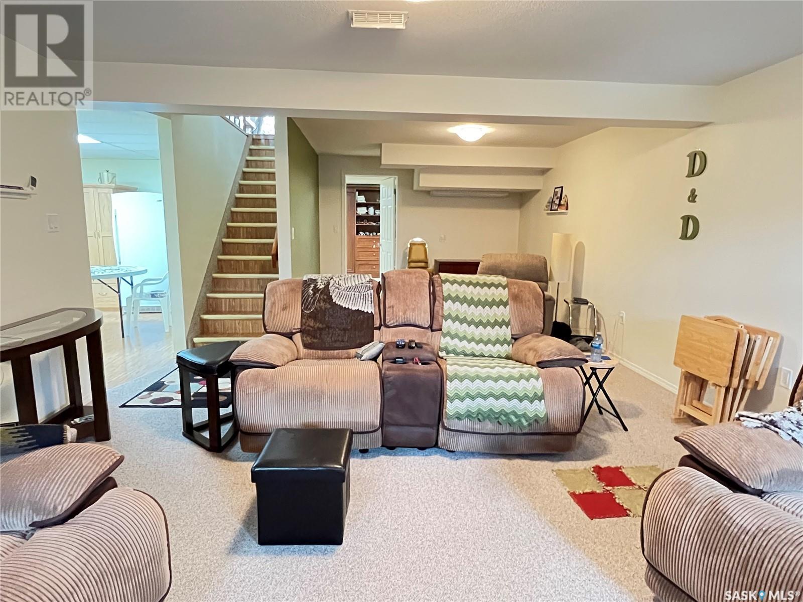 12 Chinook Place, Maple Creek, Saskatchewan  S0N 1N0 - Photo 35 - SK006745