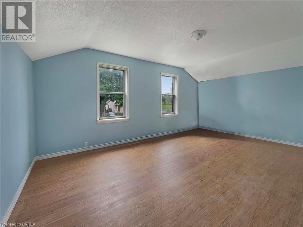 21 Ontario Street, Brantford, Ontario N3S 2B8 - Photo 16 - 40720468