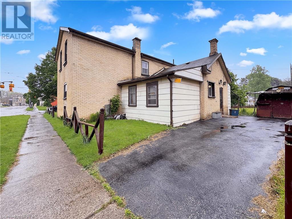 21 Ontario Street, Brantford, Ontario N3S 2B8 - Photo 3 - 40720468