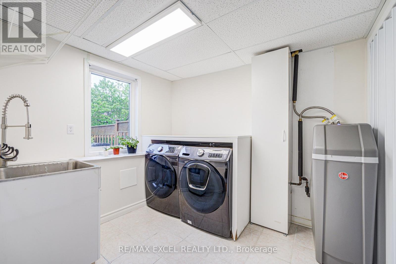 3398 Southwick Street, Mississauga, Ontario  L5M 7L5 - Photo 10 - W12168090