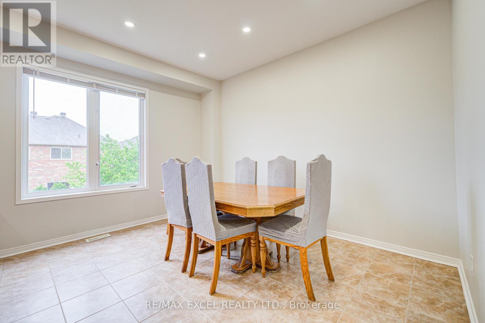 3398 Southwick Street, Mississauga, Ontario  L5M 7L5 - Photo 15 - W12168090