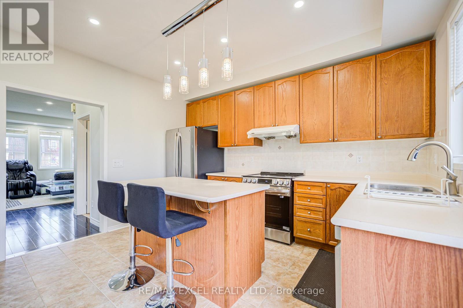 3398 Southwick Street, Mississauga, Ontario  L5M 7L5 - Photo 18 - W12168090