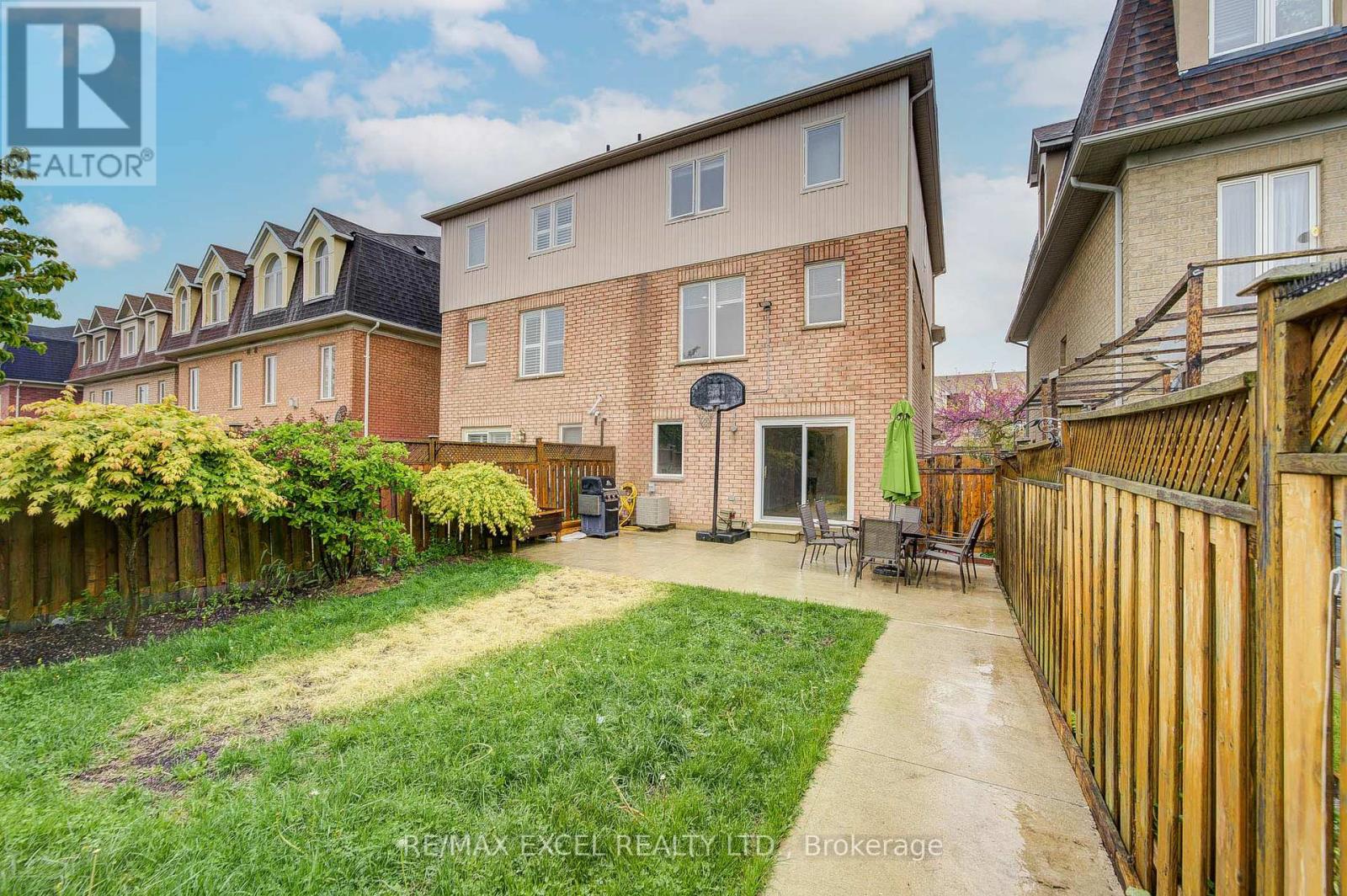 3398 Southwick Street, Mississauga, Ontario  L5M 7L5 - Photo 28 - W12168090