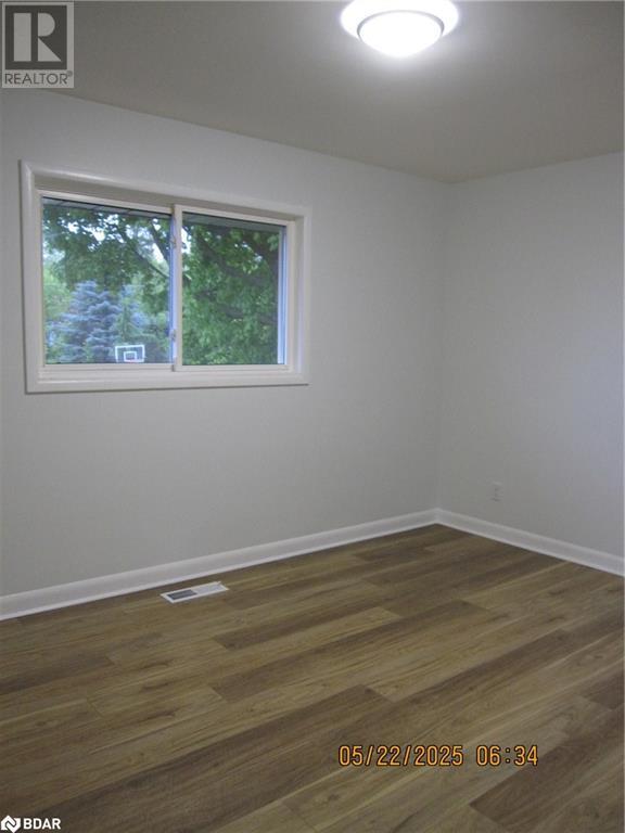 105 Eccles Street N, Barrie, Ontario  L4N 1Y6 - Photo 9 - 40732789