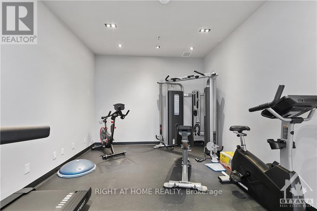 310 - 203 Catherine Street, Ottawa, Ontario  K2P 1J5 - Photo 12 - X12168135