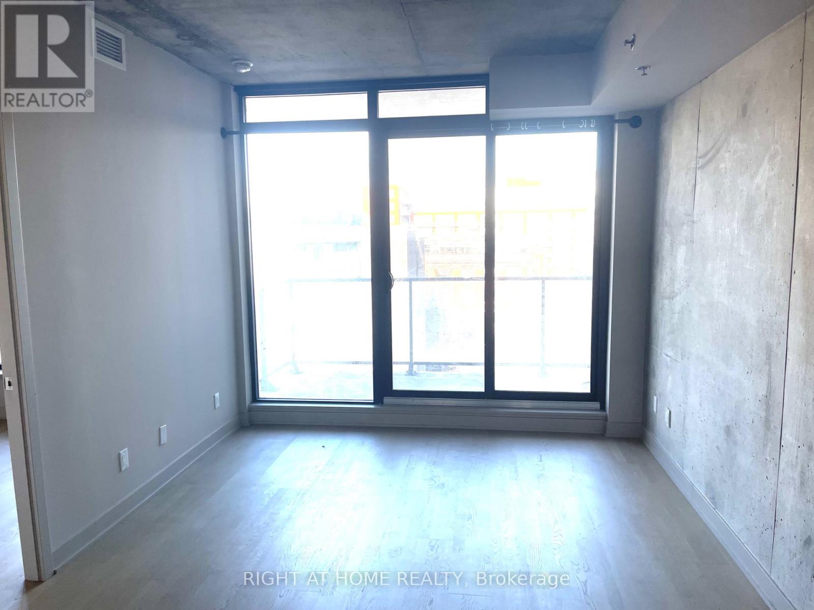 310 - 203 Catherine Street, Ottawa, Ontario  K2P 1J5 - Photo 9 - X12168135