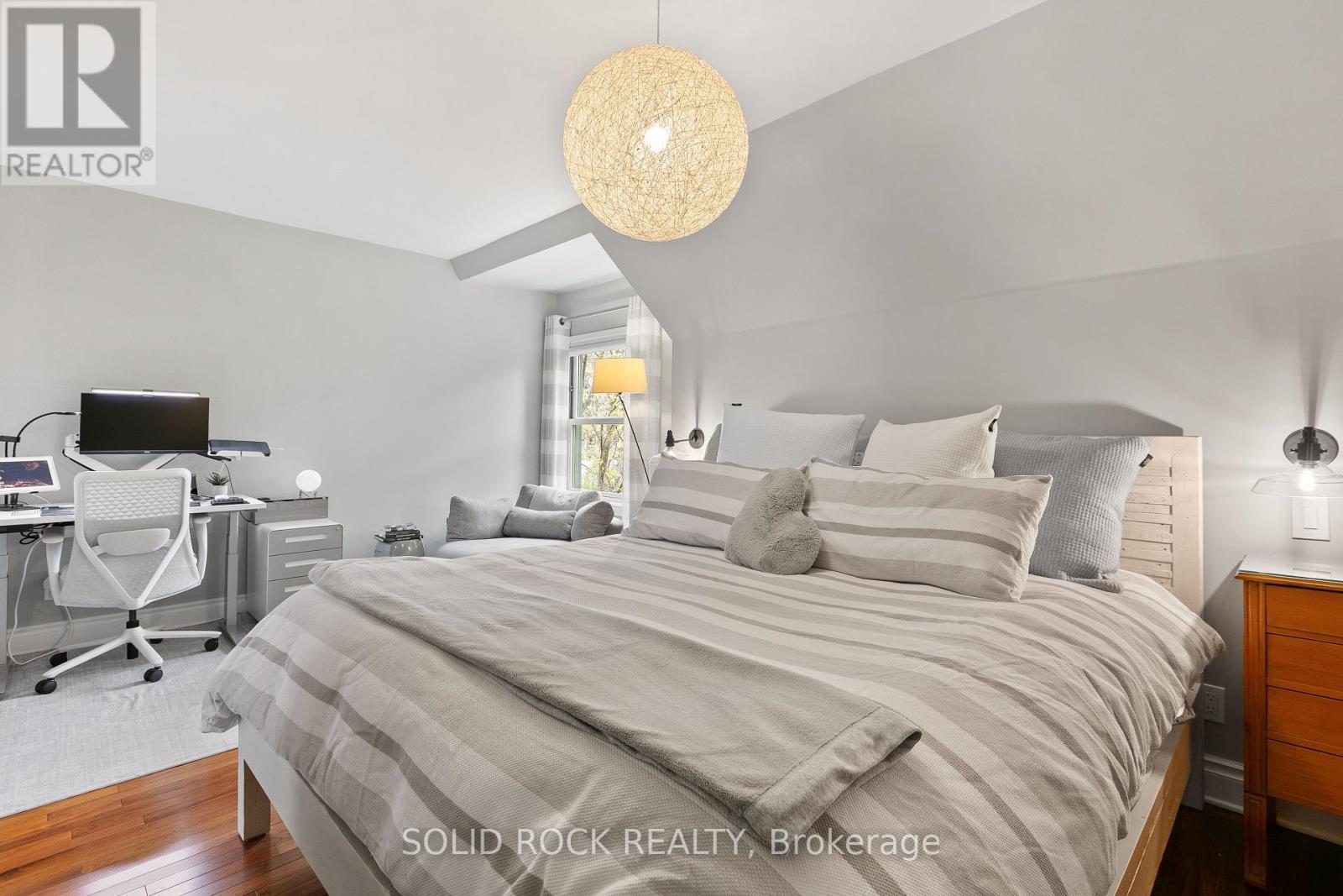536 Besserer Street, Ottawa, Ontario  K1N 6C7 - Photo 30 - X12168138