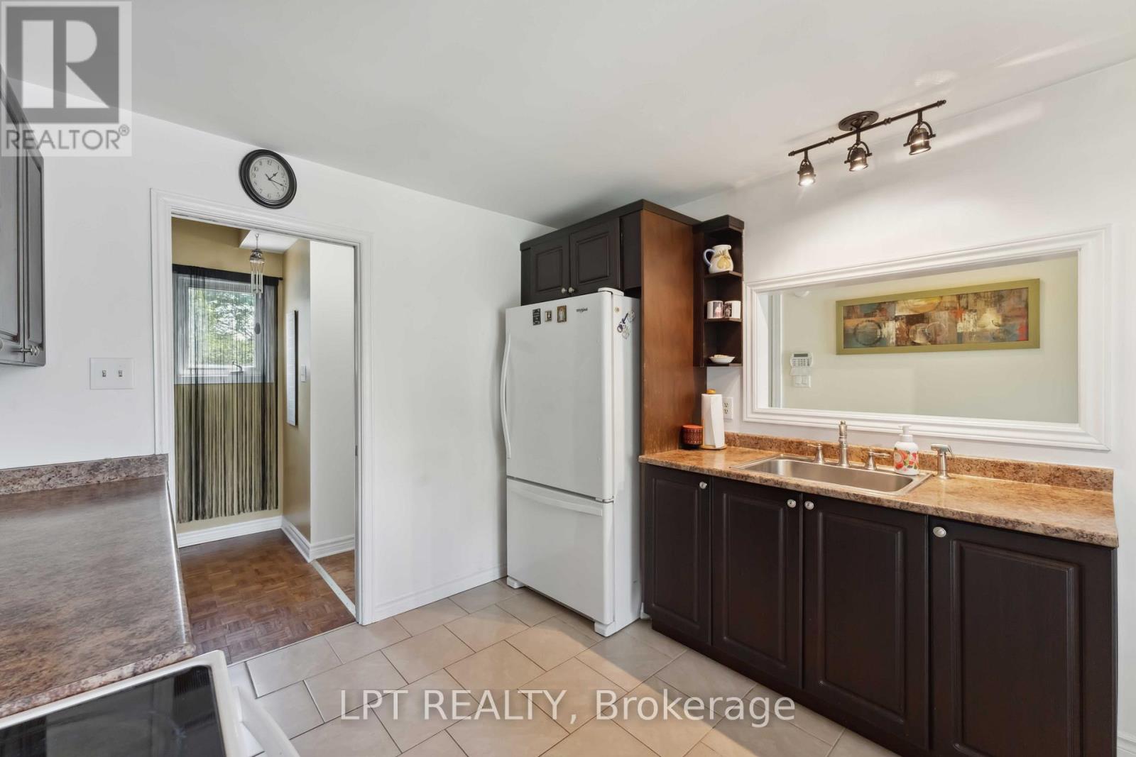 61 Fieldgate Drive, Ottawa, Ontario  K2J 1V3 - Photo 9 - X12168140