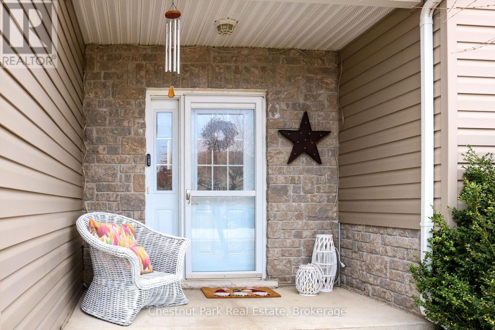 26 St Andrews Drive, Meaford, Ontario  N4L 0A2 - Photo 3 - X12072815