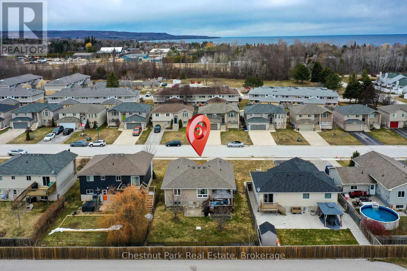 26 St Andrews Drive, Meaford, Ontario  N4L 0A2 - Photo 4 - X12072815