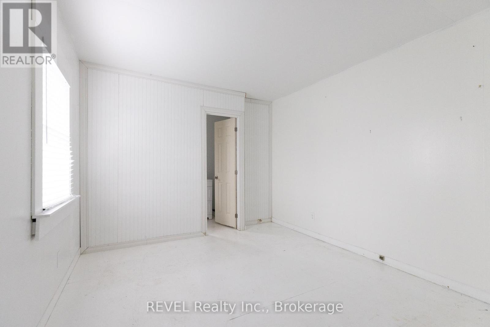 3042 Bethune Avenue, Fort Erie, Ontario  L0S 1N0 - Photo 15 - X12168170