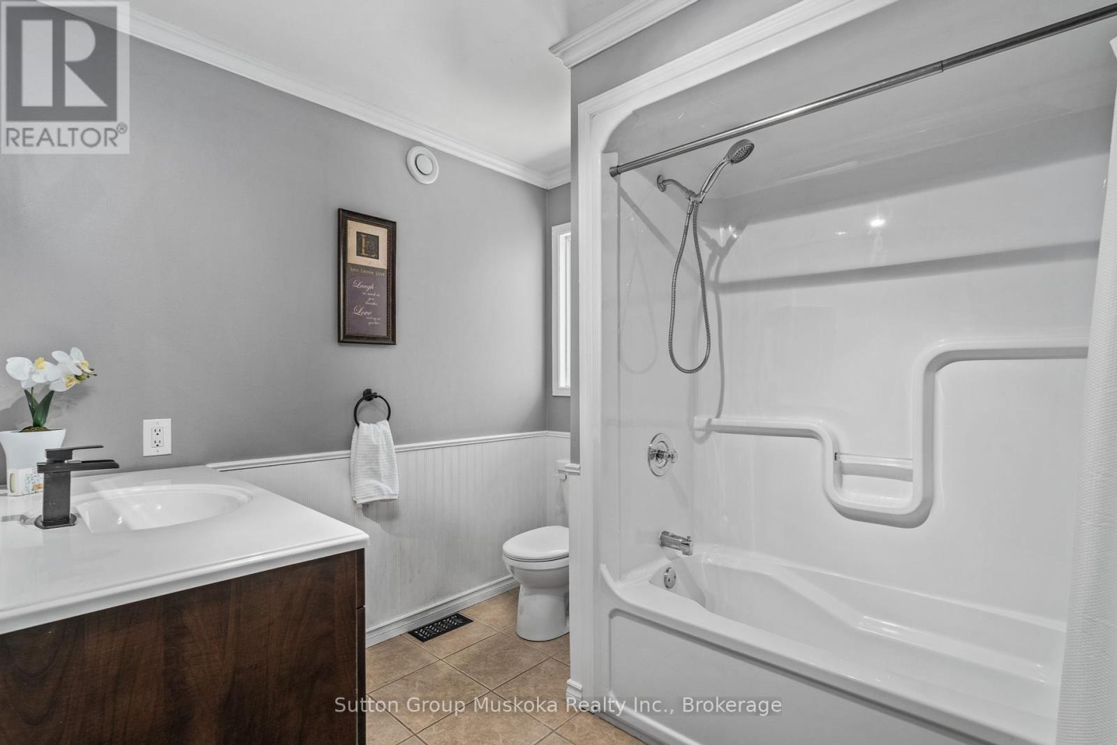 240 Madill Church Road, Huntsville, Ontario  P1H 1A1 - Photo 25 - X12168146