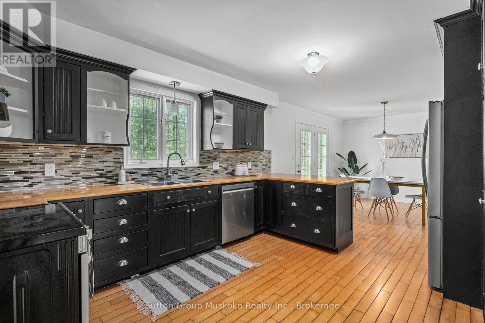 240 Madill Church Road, Huntsville, Ontario  P1H 1A1 - Photo 9 - X12168146