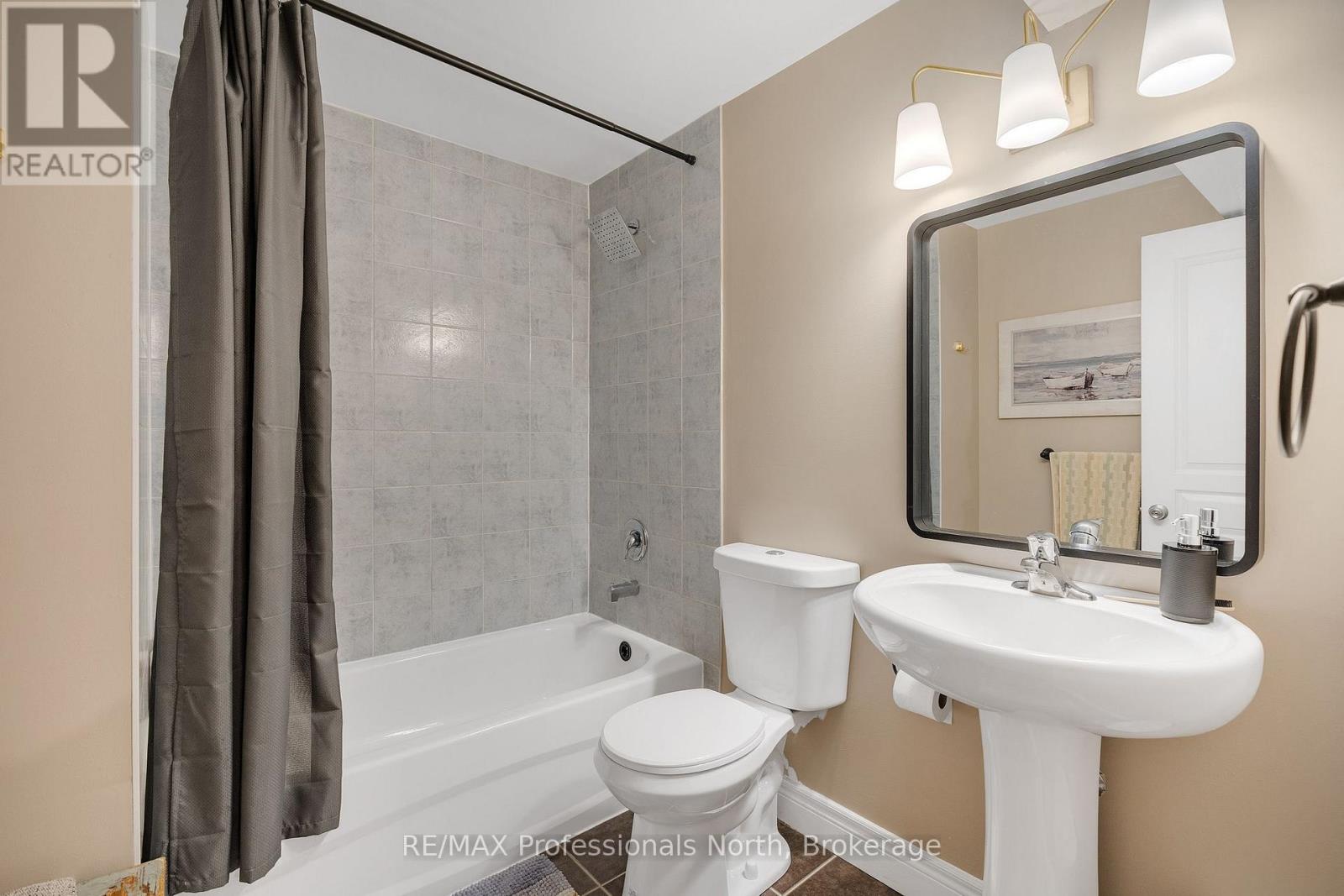 22 Little Ryans Way, Bracebridge, Ontario  P1L 0C3 - Photo 35 - X12168169