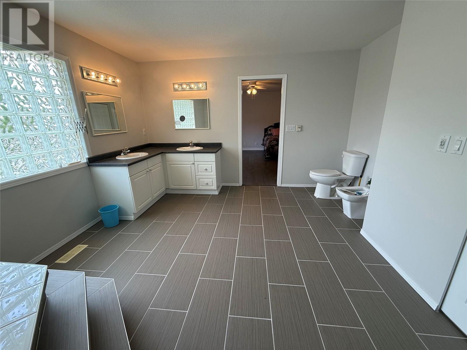 7760 Columbia Drive, Grand Forks, British Columbia  V0H 1H2 - Photo 19 - 10349002