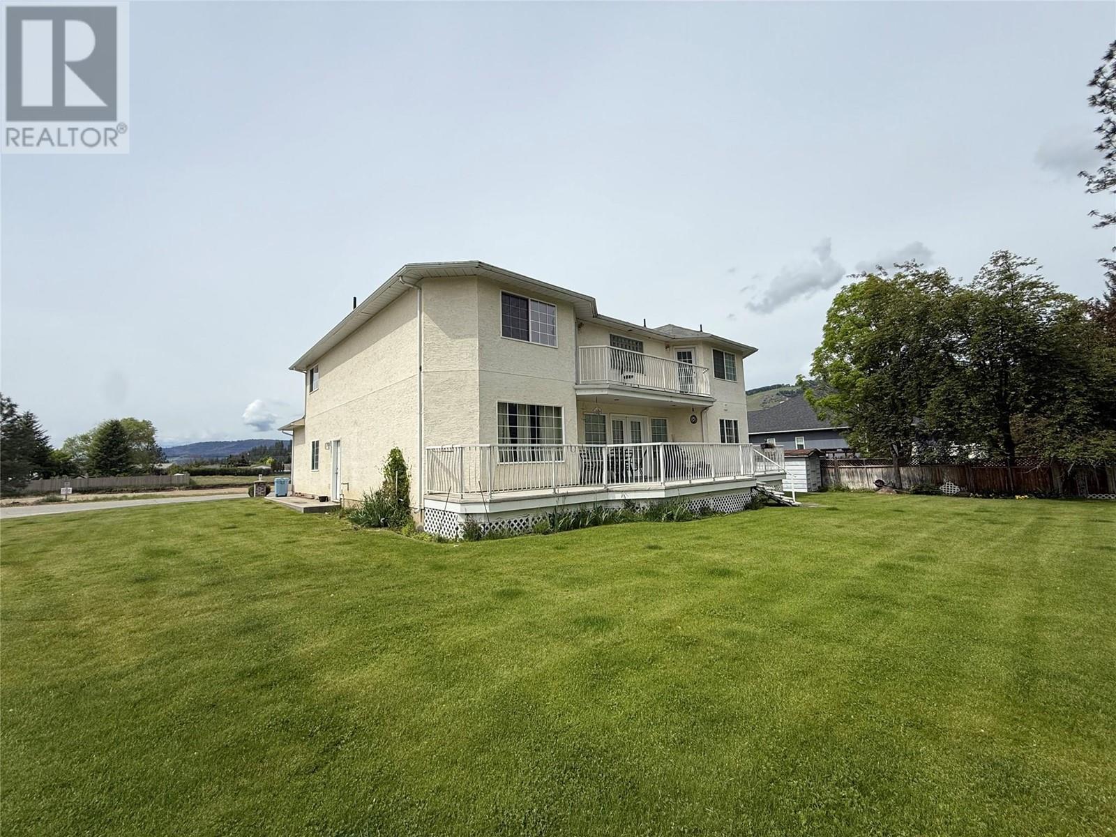 7760 Columbia Drive, Grand Forks, British Columbia  V0H 1H2 - Photo 5 - 10349002
