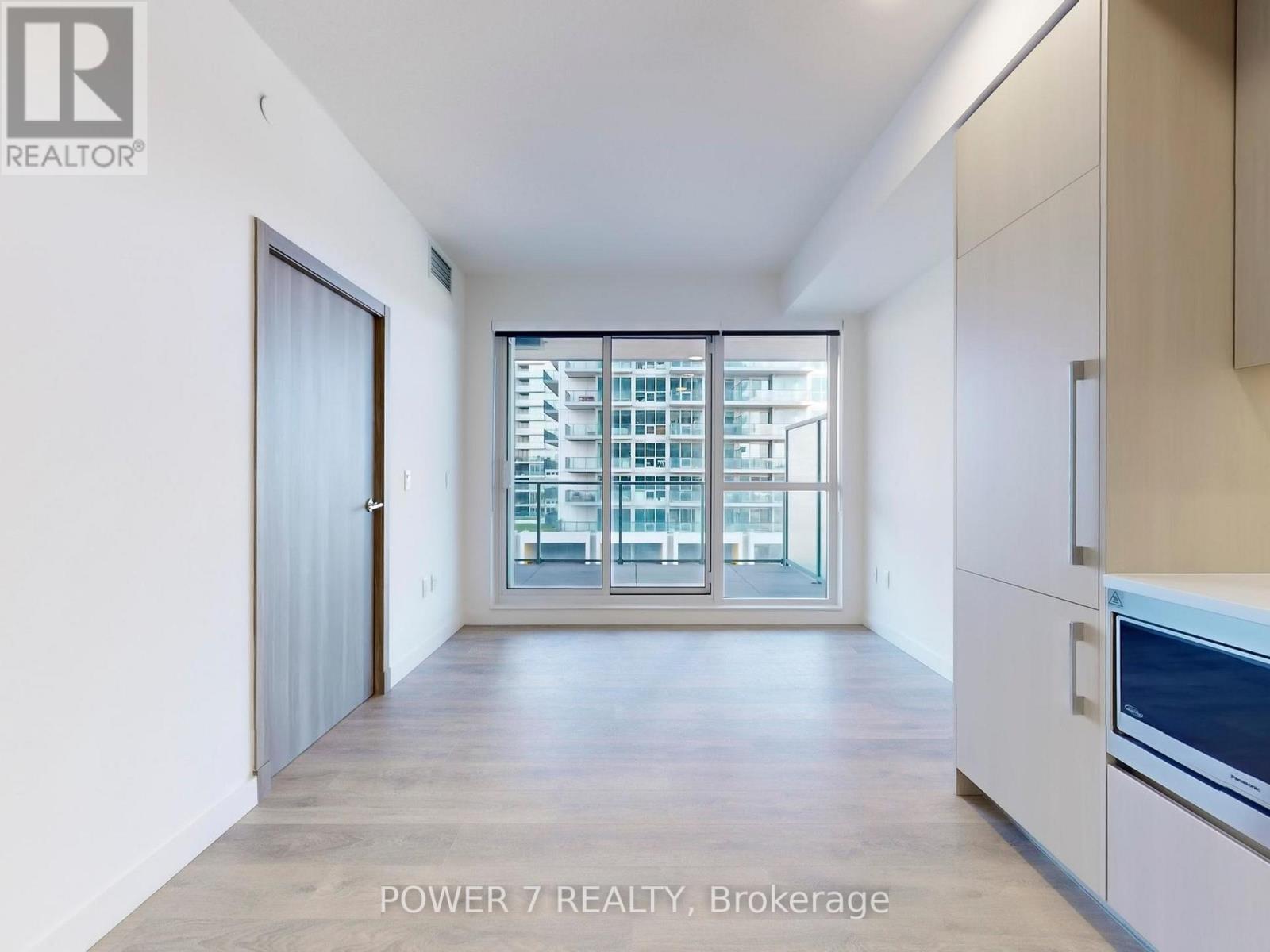 715 - 27 Mcmahon Drive, Toronto, Ontario  M2K 0J2 - Photo 2 - C12022748