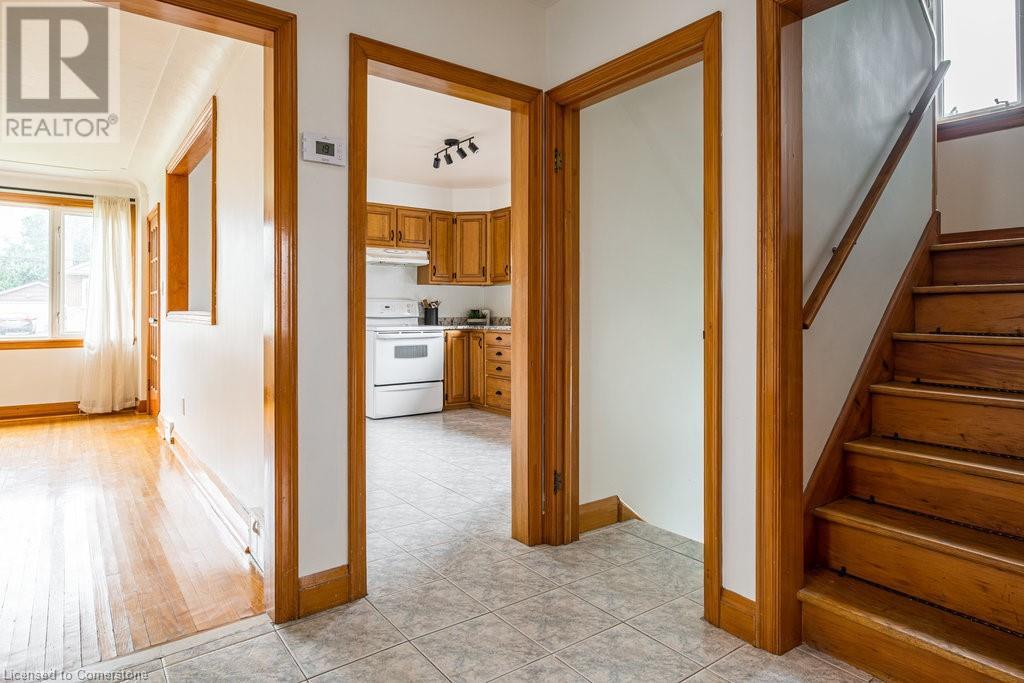 424 Cochrane Road, Hamilton, Ontario  L8K 3G9 - Photo 12 - 40731144