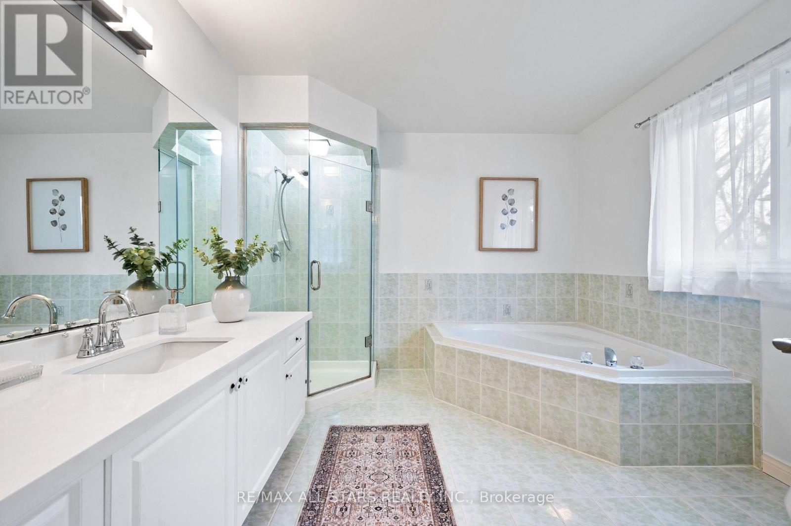 156 Park Drive, Whitchurch-Stouffville, Ontario  L4A 1J6 - Photo 27 - N12120896
