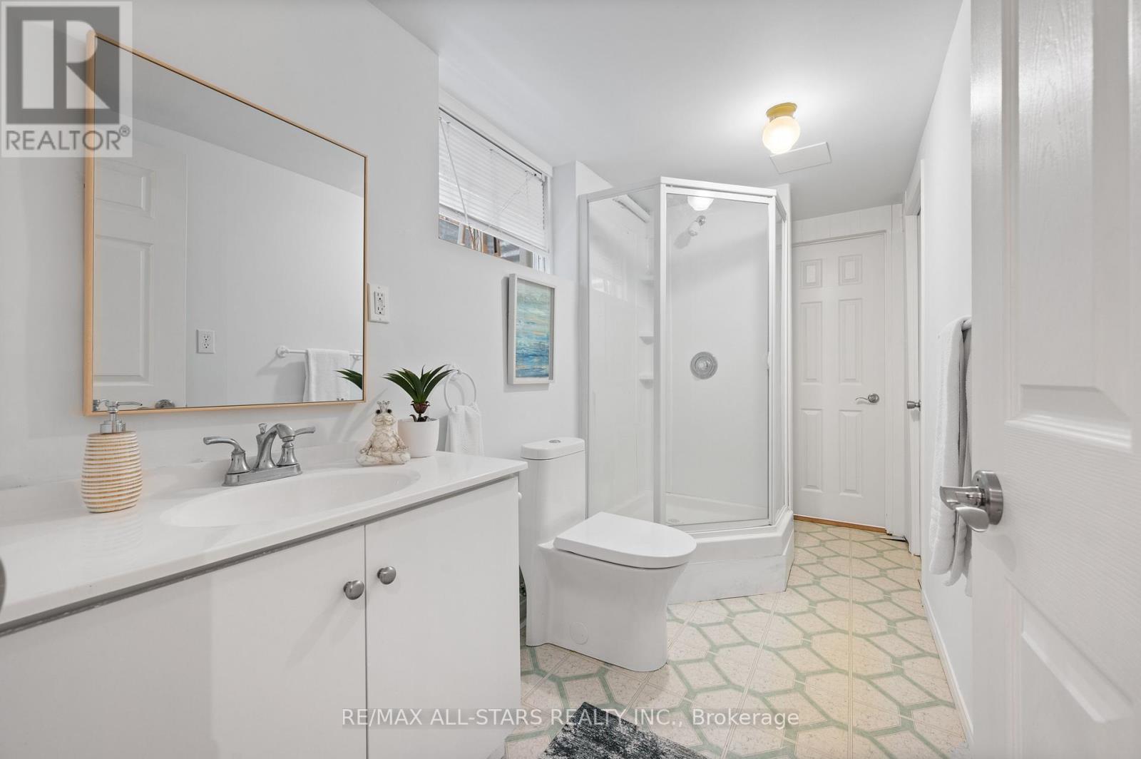 156 Park Drive, Whitchurch-Stouffville, Ontario  L4A 1J6 - Photo 37 - N12120896